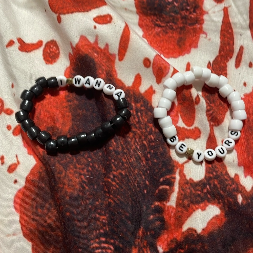 I wanna be yours bracelet set
